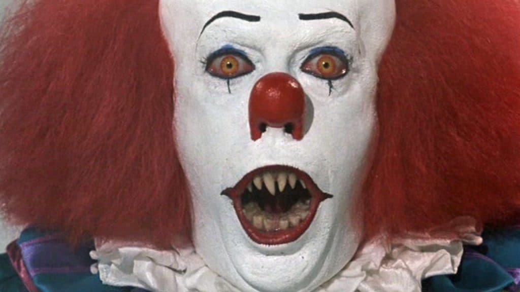 pennywise with fangs